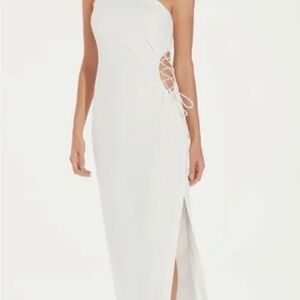 Vix Paula Hermanny Chic One-Shoulder White Dress